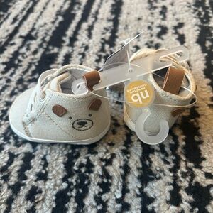 NWT NEWBORN Baby Bear High-Top SLIP ON Sneakers Baby Shoes BRAND NEW